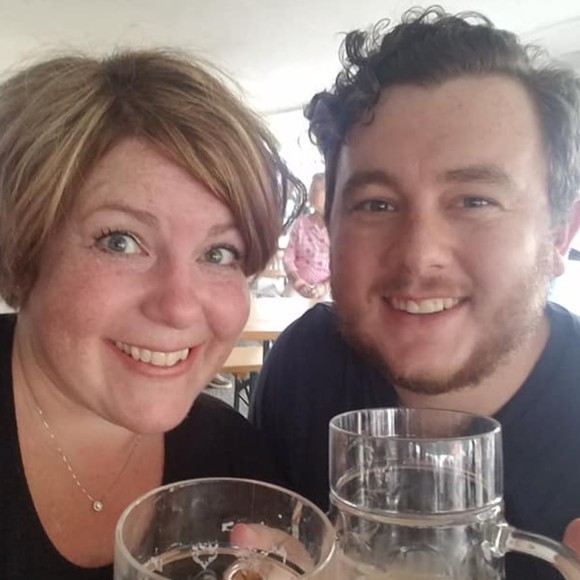 Meet your Poshers, Tina and Ryan - Picture 1 of 1